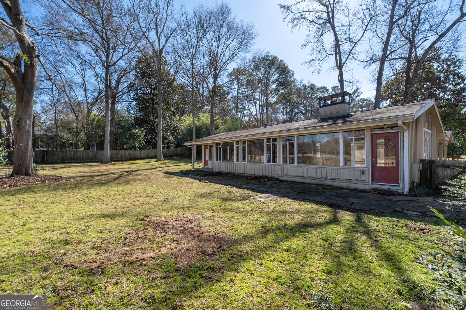 382 GOLFVIEW Road Atlanta - 13