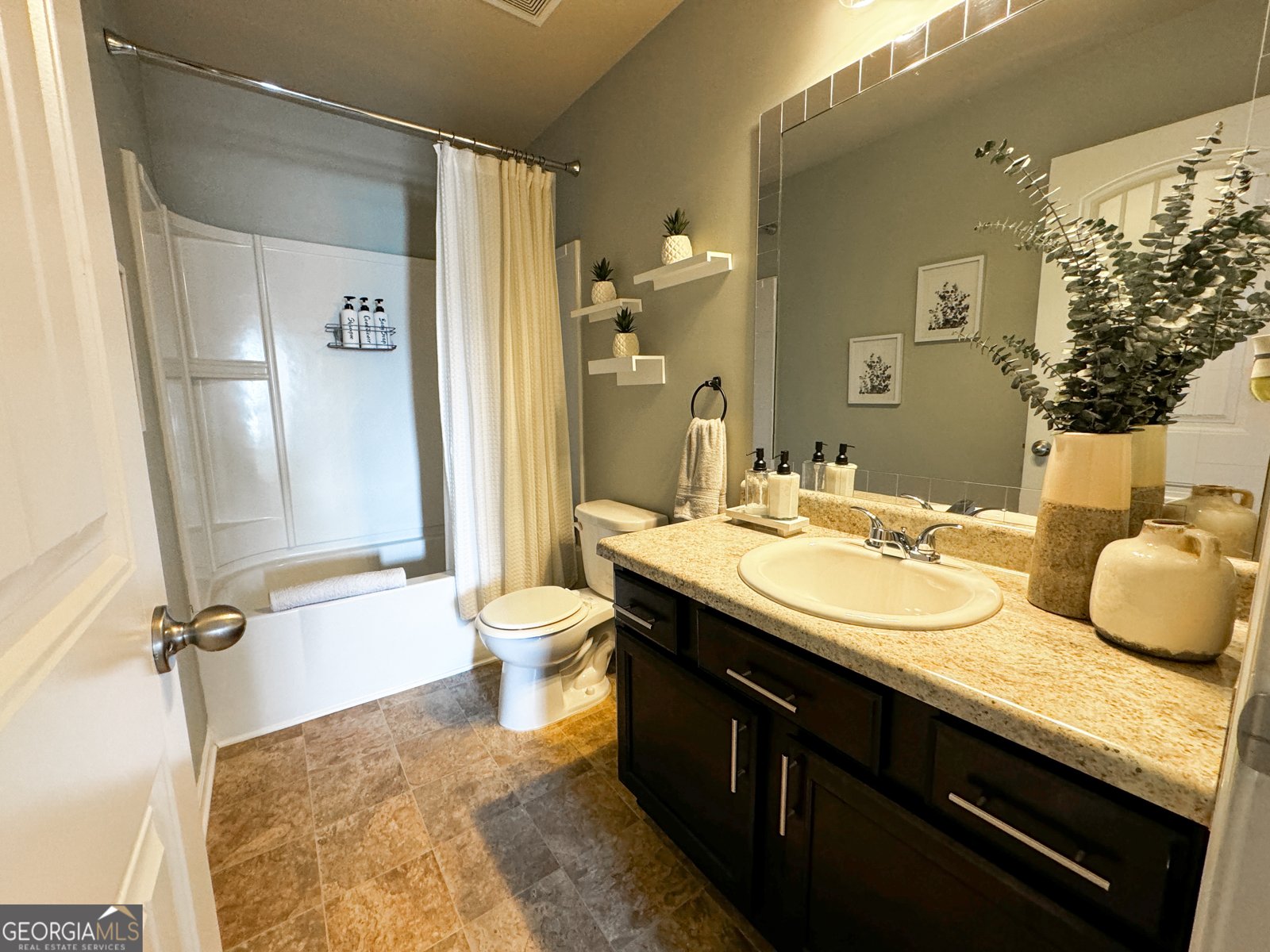 139 Concord Place Hiram - 37