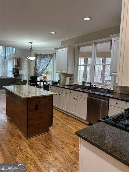 911 Laurel Crest Drive Woodstock - 15