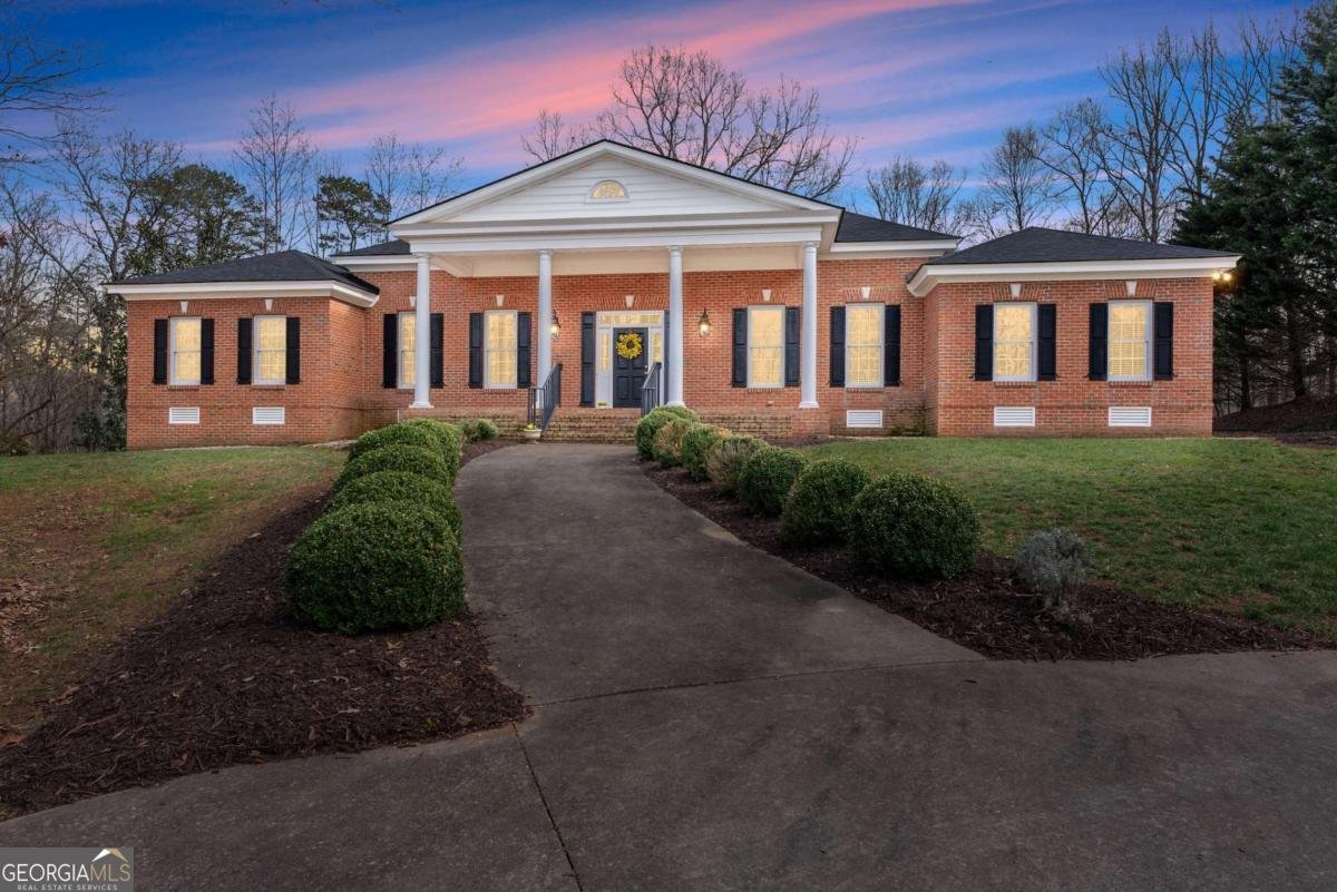 6320 Brady Road Murrayville - 1