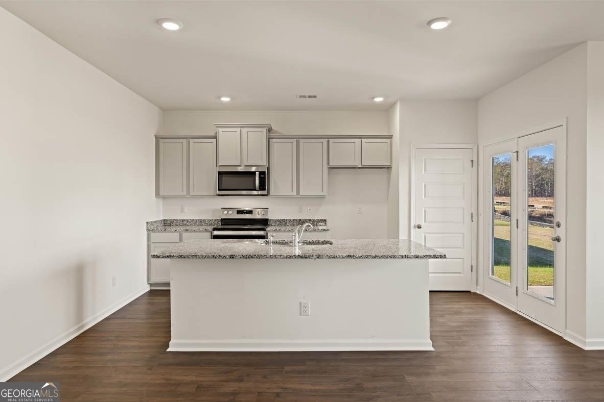 8603 SECRETARIAT Drive Lithonia - 23