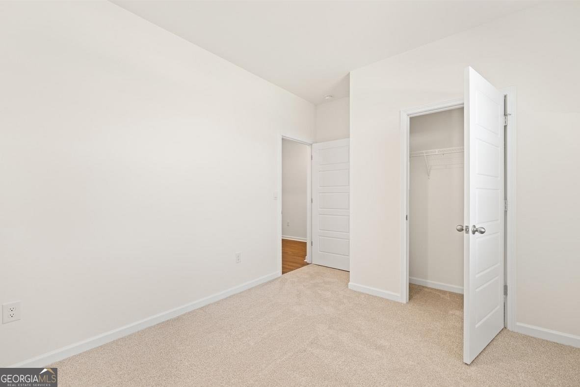 8603 SECRETARIAT Drive Lithonia - 45