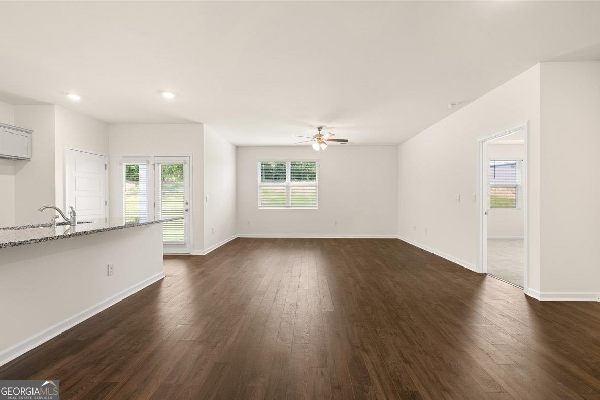 8603 SECRETARIAT Drive Lithonia - 54