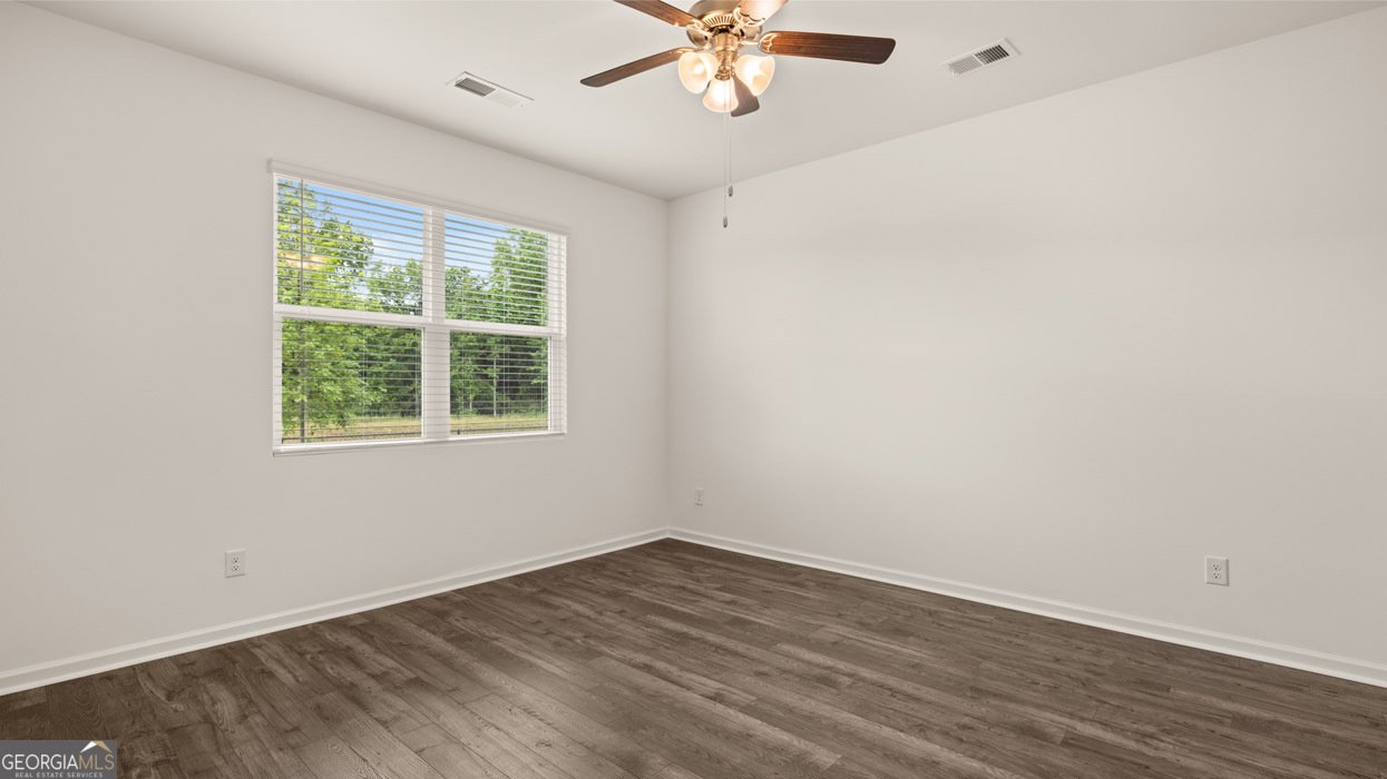8590 SECRETARIAT Drive Lithonia - 28