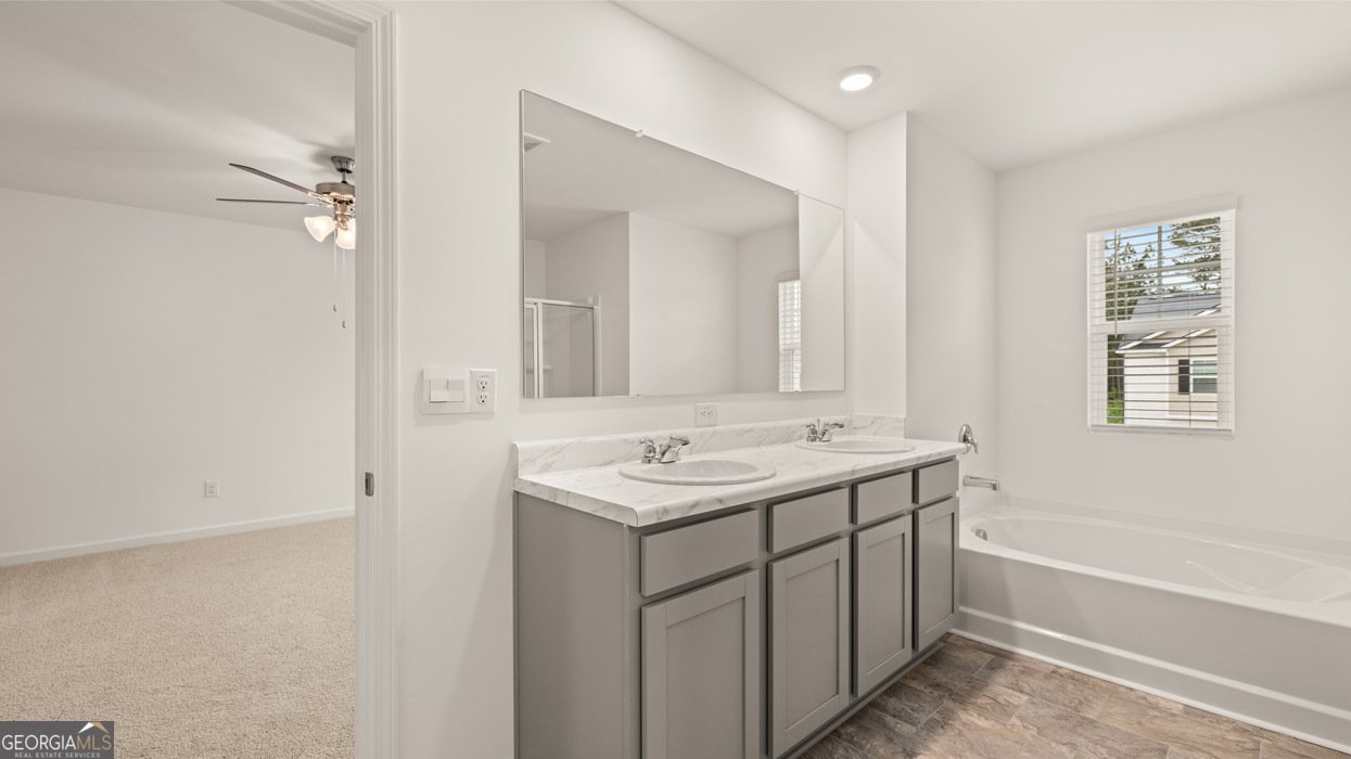 8590 SECRETARIAT Drive Lithonia - 44