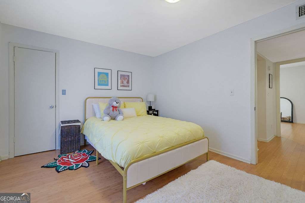 5678 Kingsport Drive Sandy Springs - 17