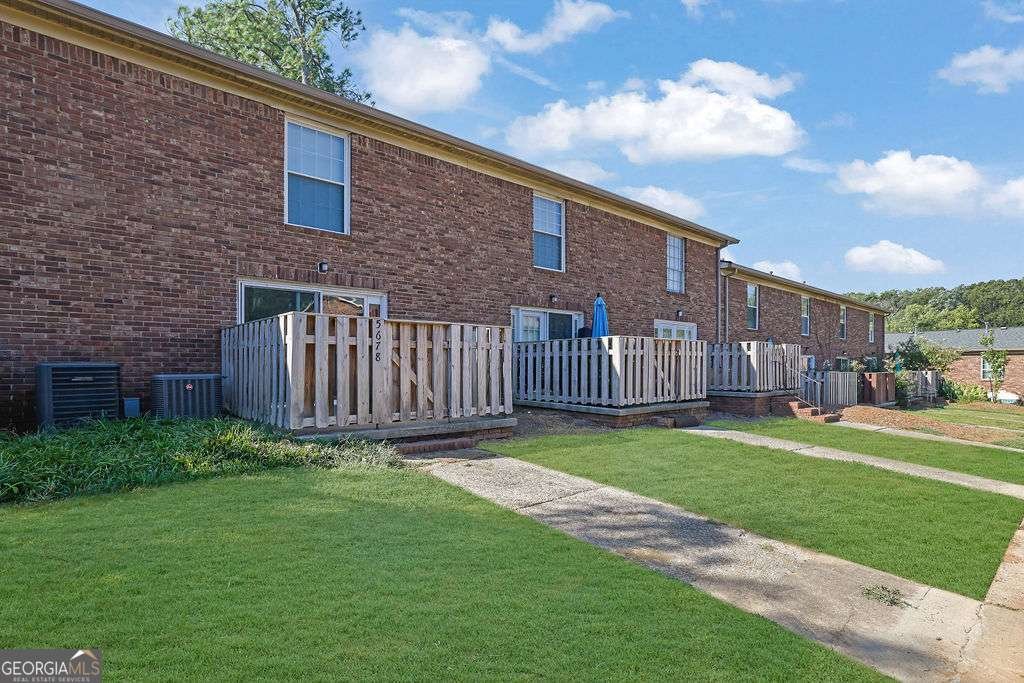 5678 Kingsport Drive Sandy Springs - 19
