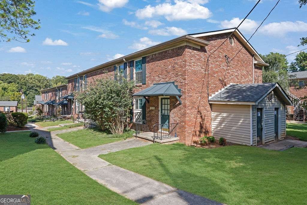 5678 Kingsport Drive Sandy Springs - 2