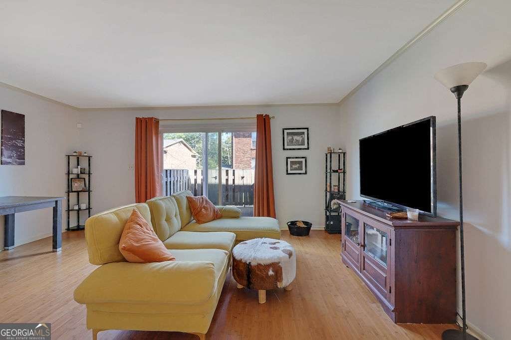 5678 Kingsport Drive Sandy Springs - 6