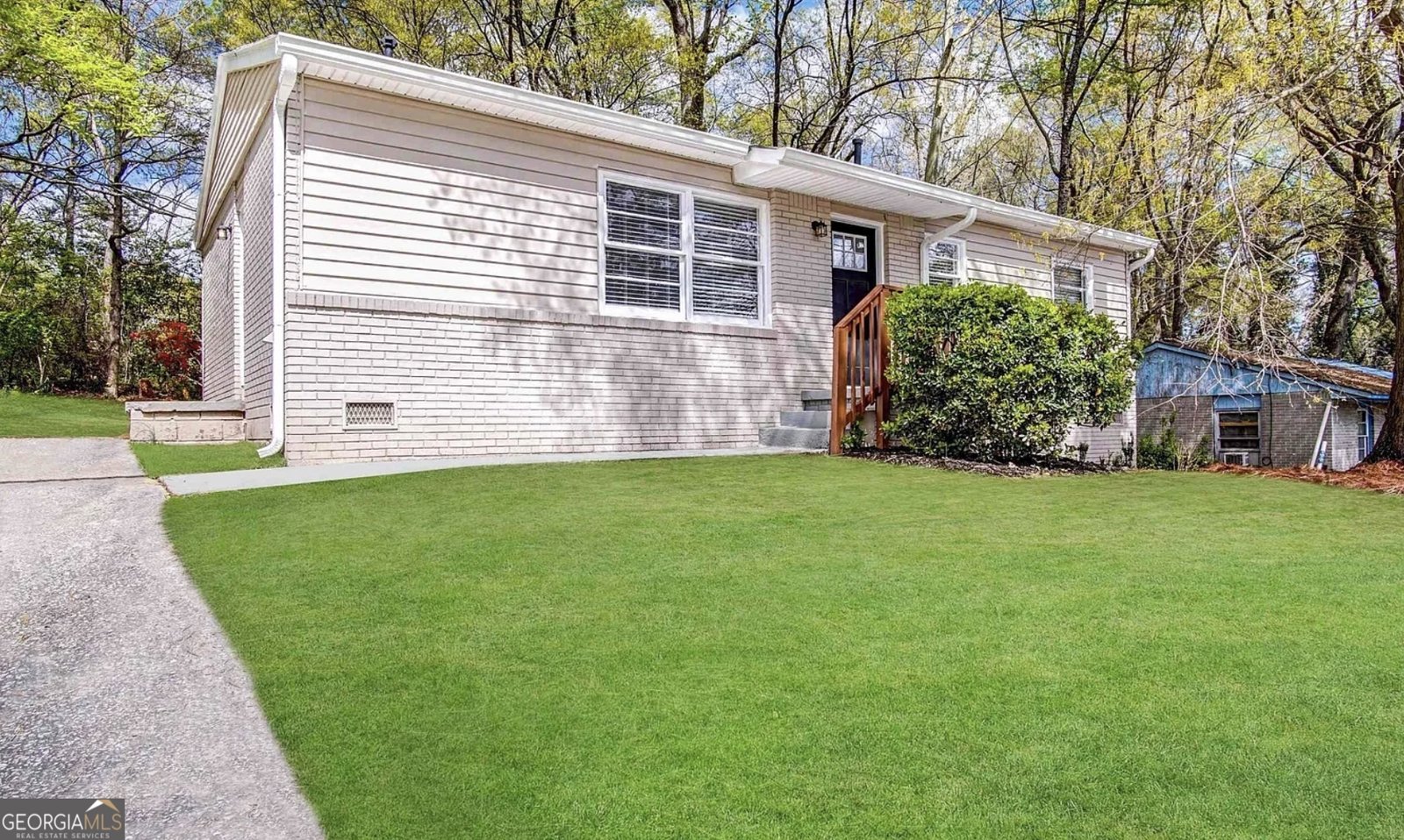 312 Fairburn Road Atlanta - 1