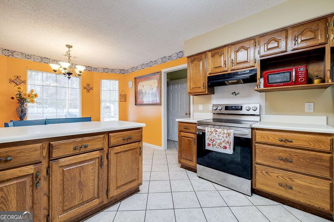 335 Sandhurst Drive Richmond Hill - 10