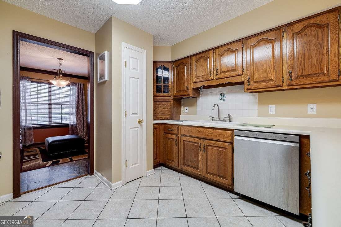 335 Sandhurst Drive Richmond Hill - 12