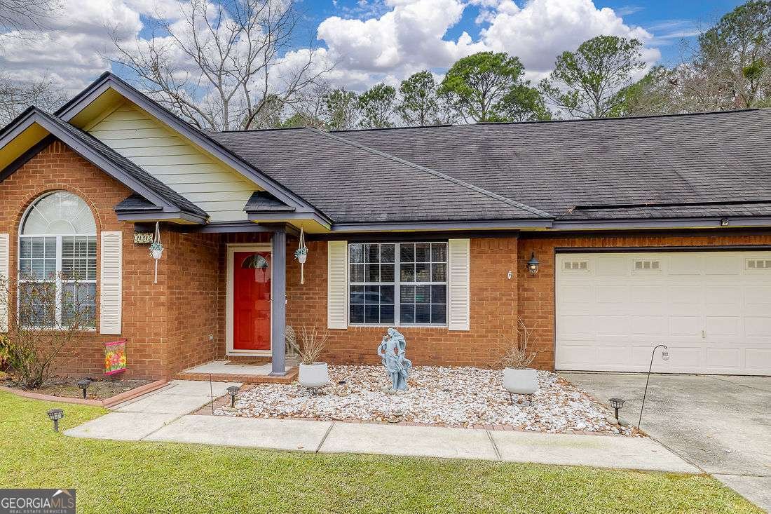 335 Sandhurst Drive Richmond Hill - 2