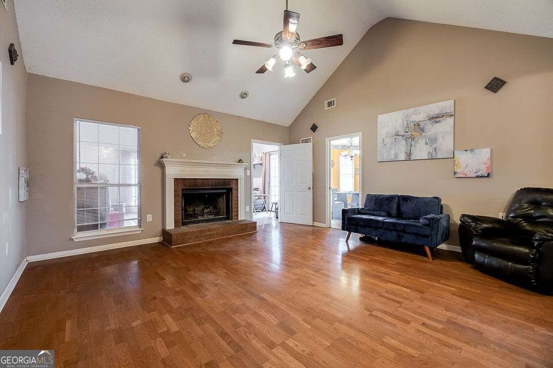 335 Sandhurst Drive Richmond Hill - 7