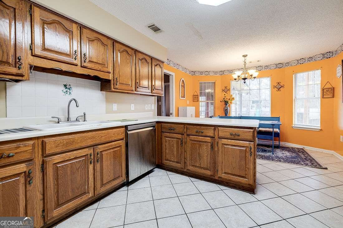 335 Sandhurst Drive Richmond Hill - 9