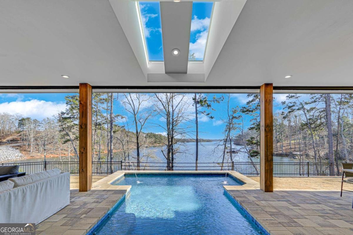 799 East Lake Drive Gainesville - 28
