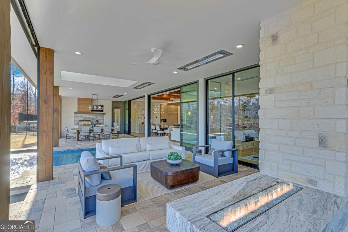 799 East Lake Drive Gainesville - 33
