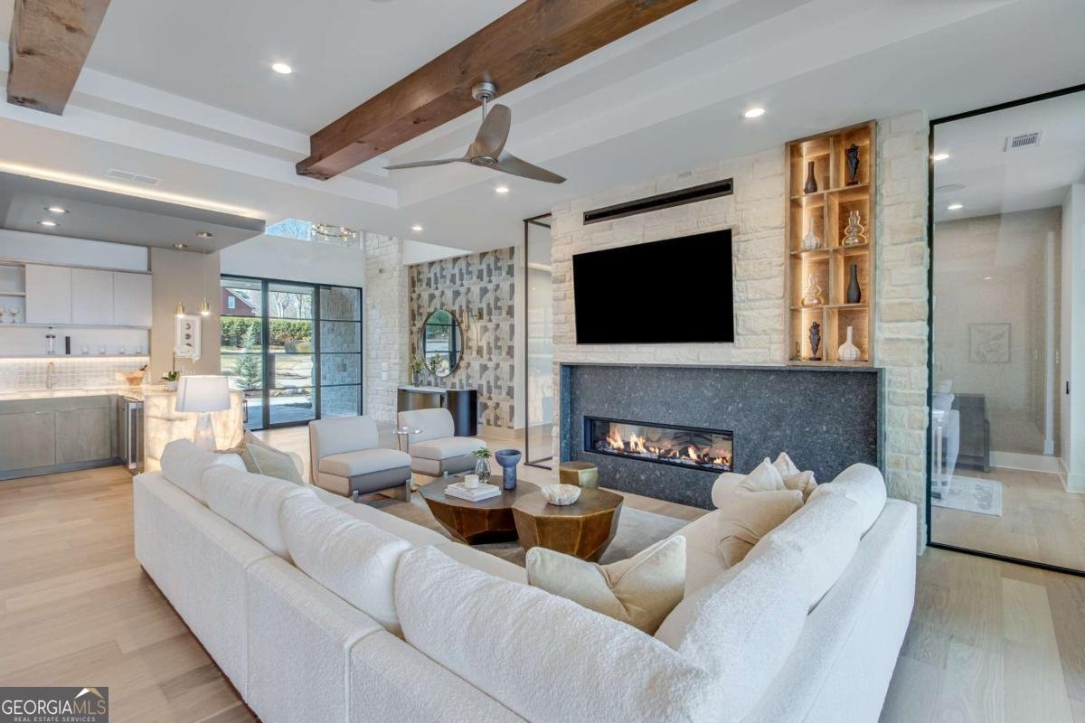 799 East Lake Drive Gainesville - 35