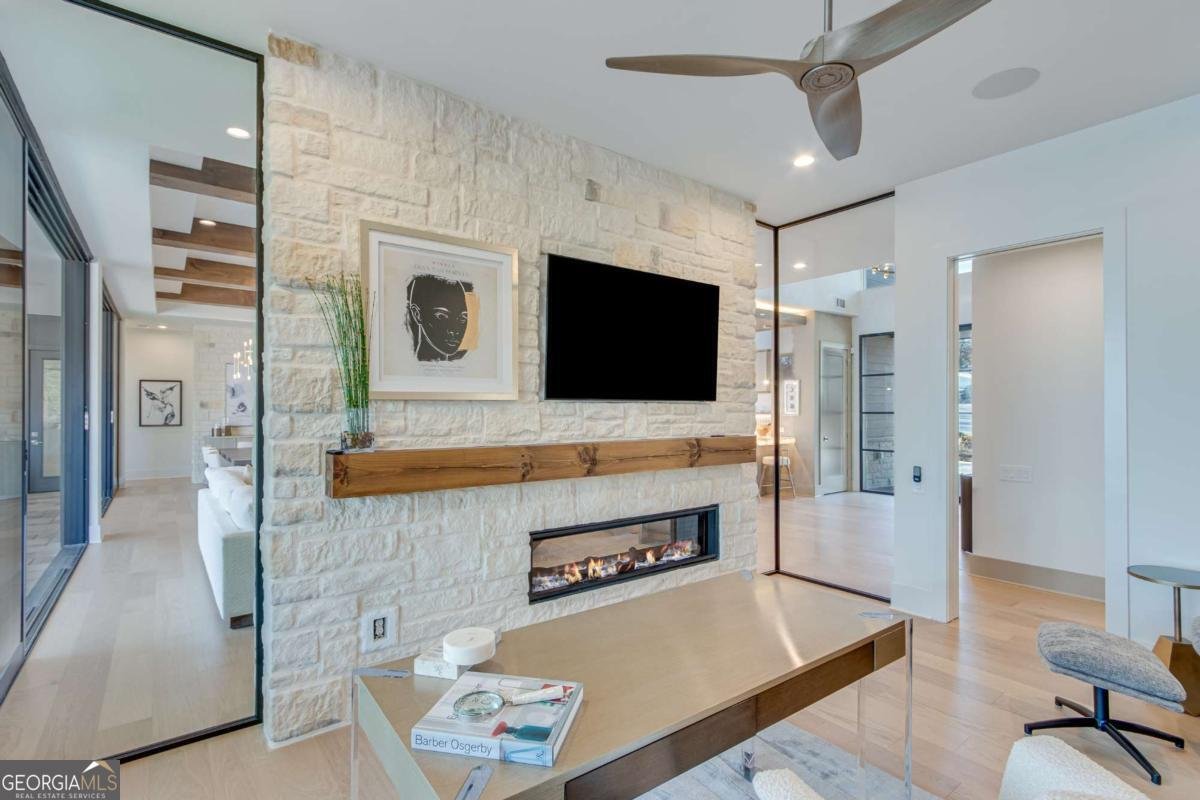 799 East Lake Drive Gainesville - 43