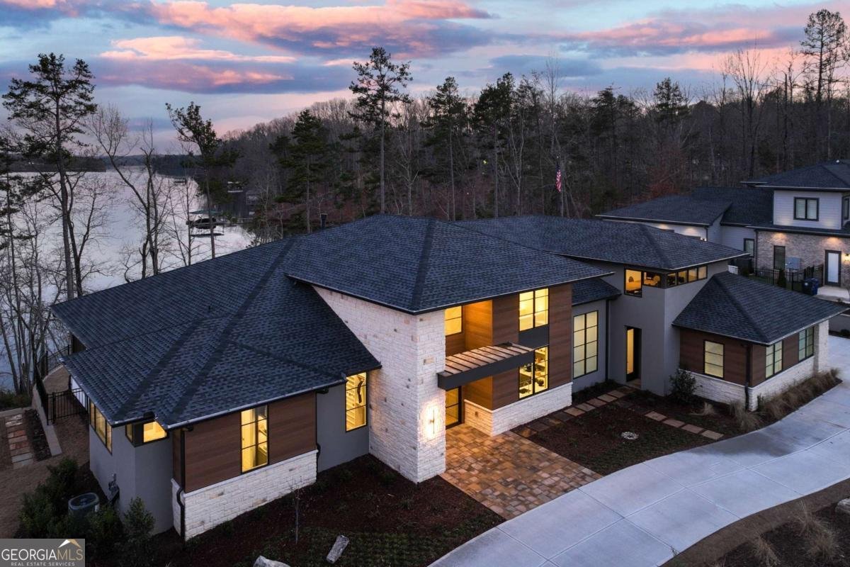 799 East Lake Drive Gainesville - 68