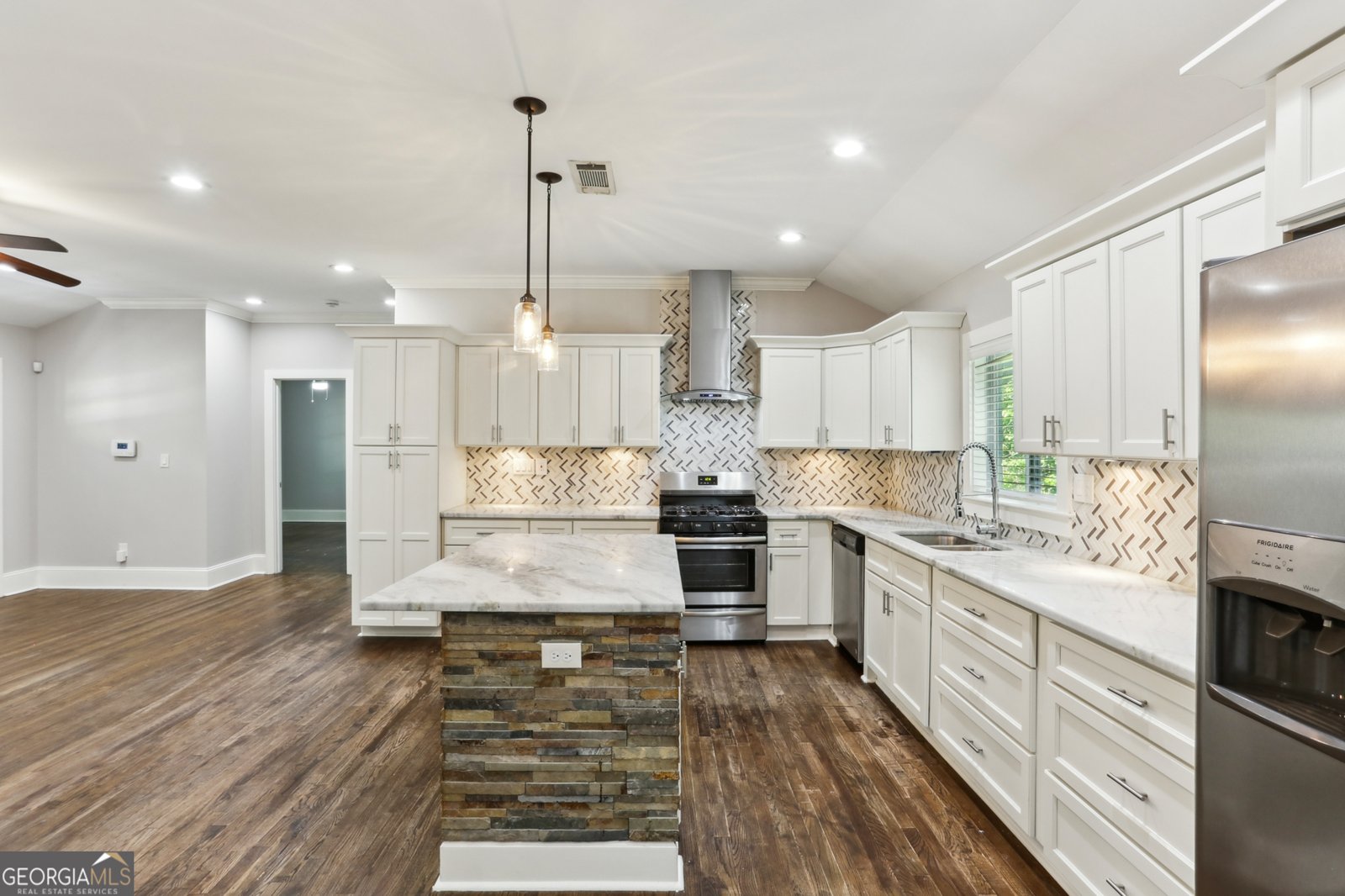 3002 Laguna Drive Decatur - 11