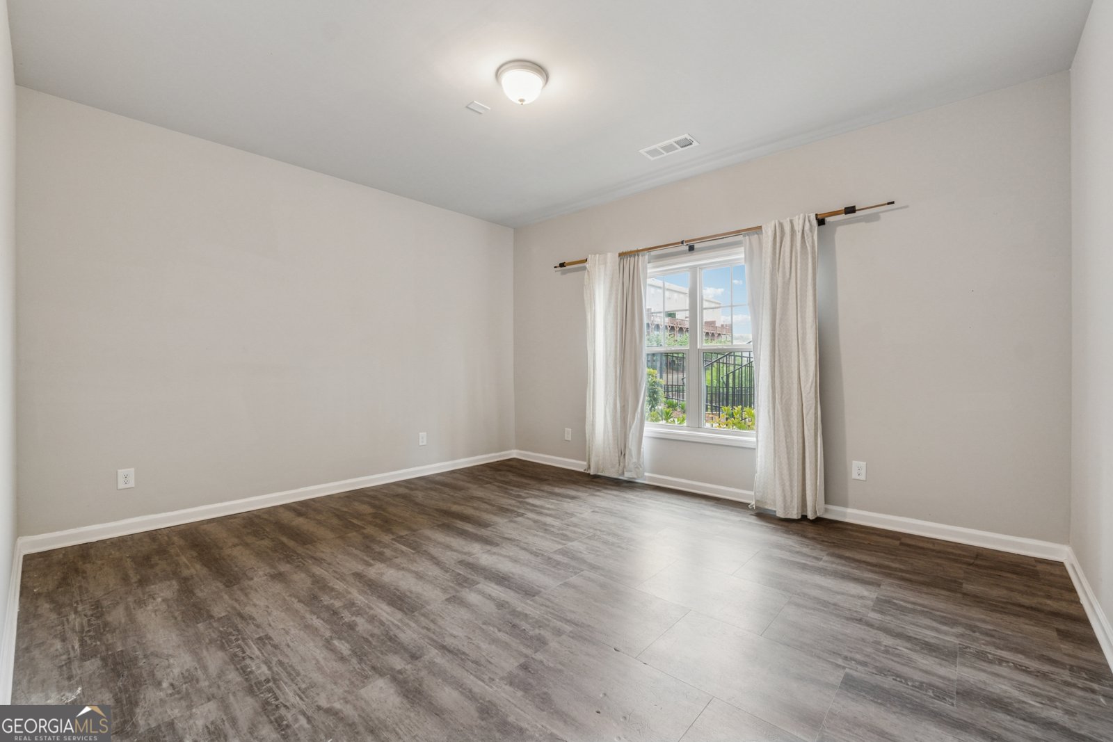 4196 Morrison Way Atlanta - 28