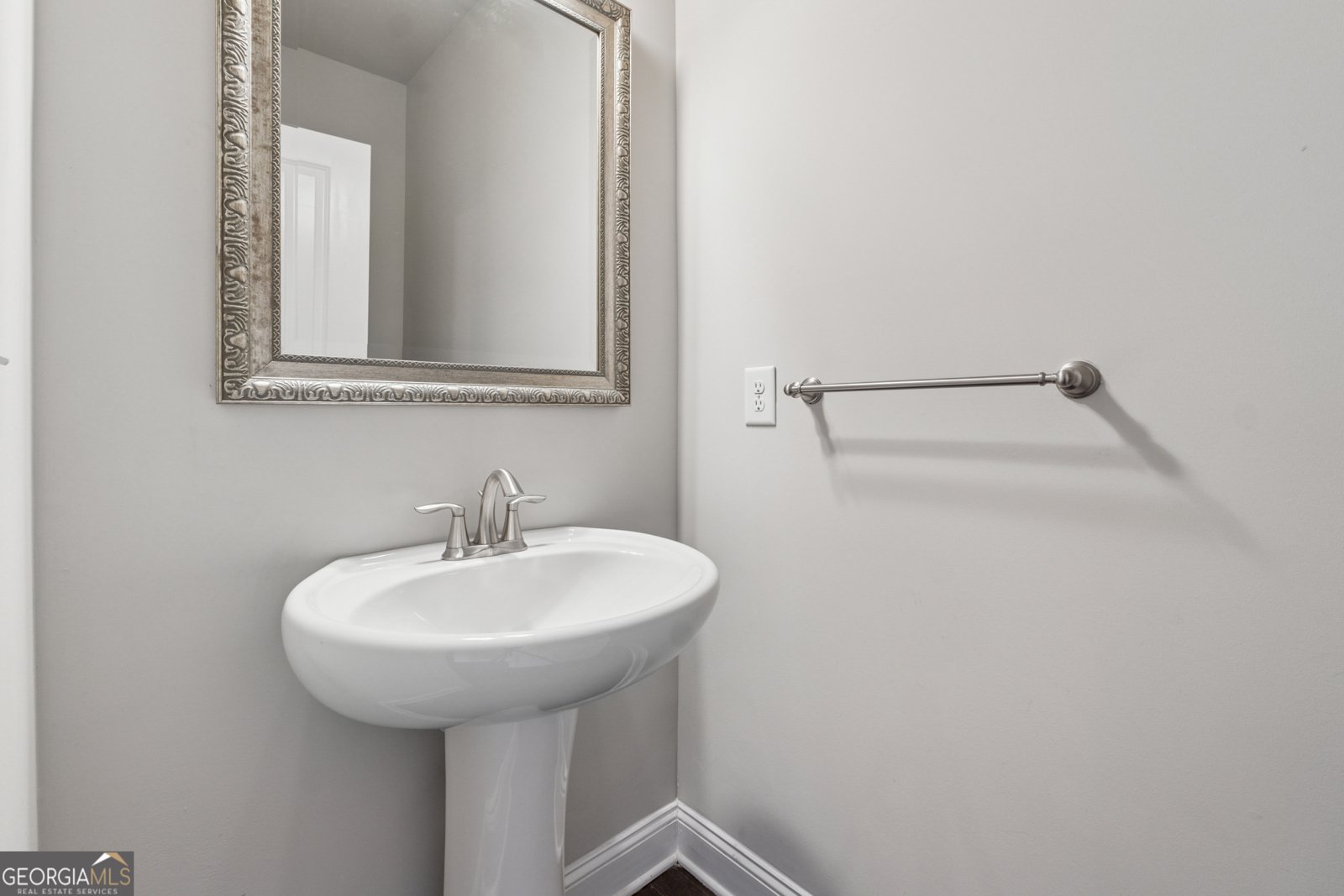 4196 Morrison Way Atlanta - 29