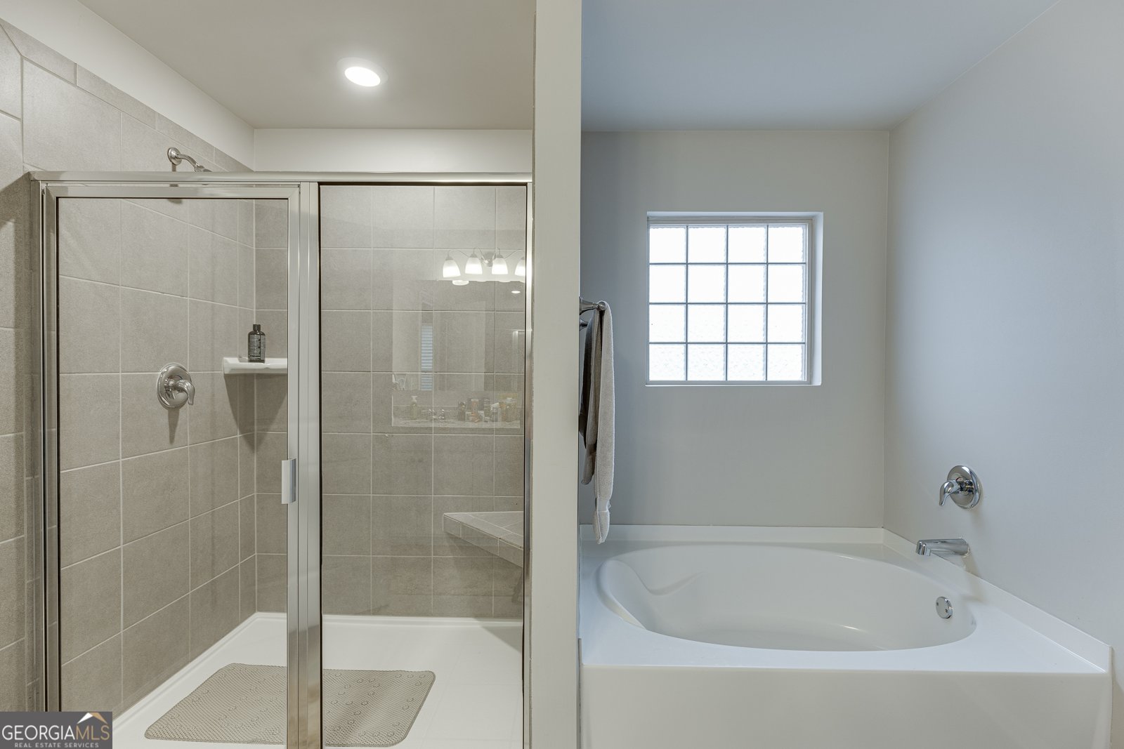 6816 Lake Overlook Lane Flowery Branch - 28