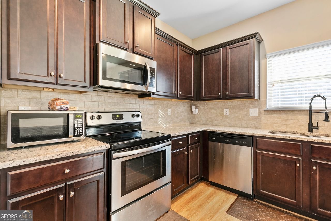 11181 WIND RIDGE Drive Hampton - 9