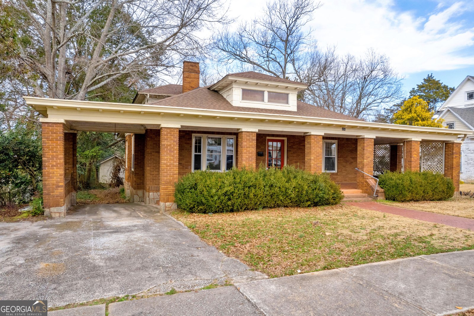 490 College Street Royston - 1