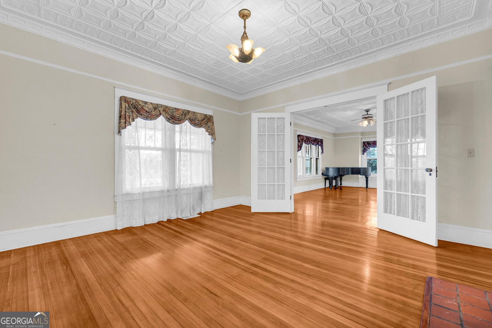 490 College Street Royston - 11