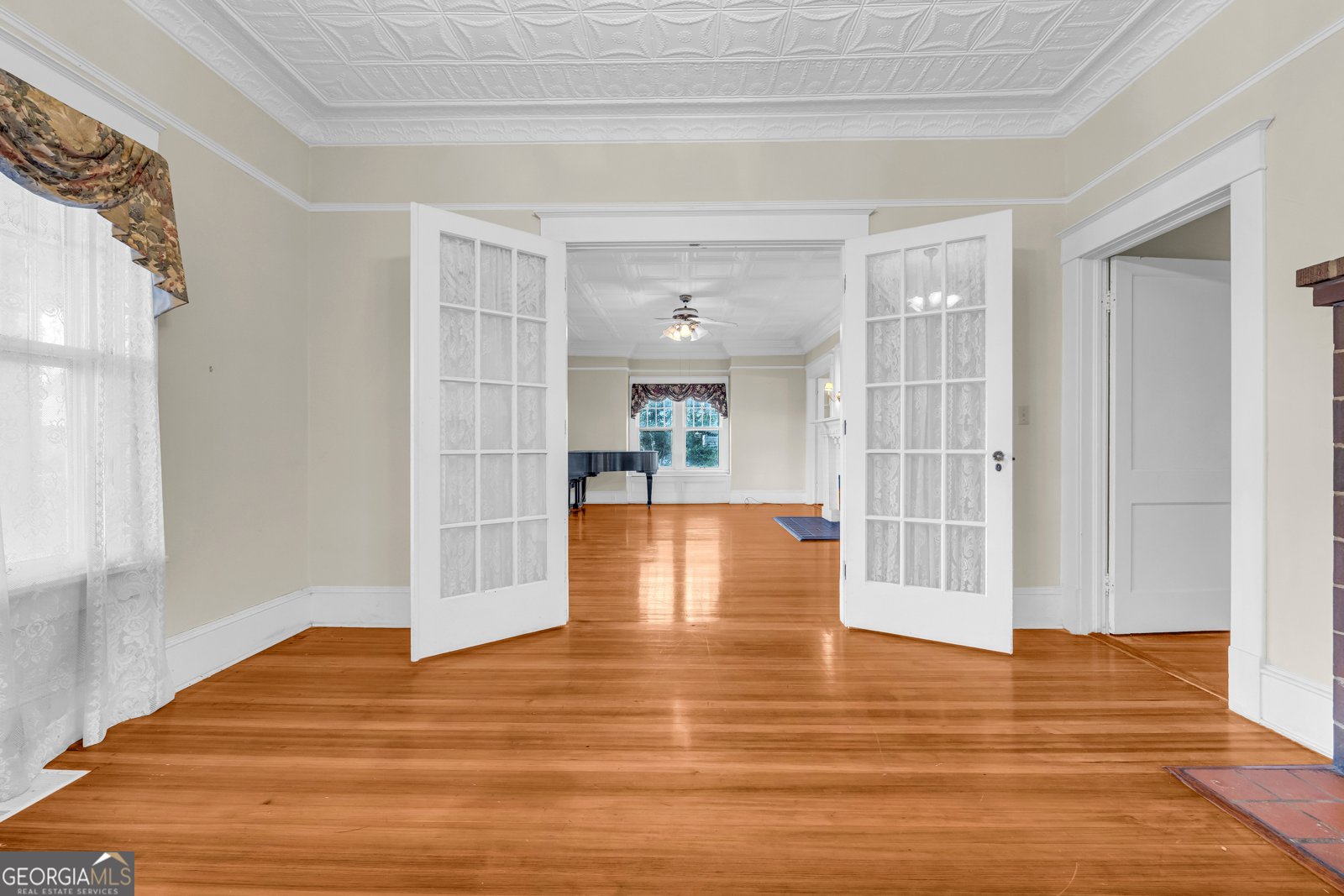 490 College Street Royston - 12