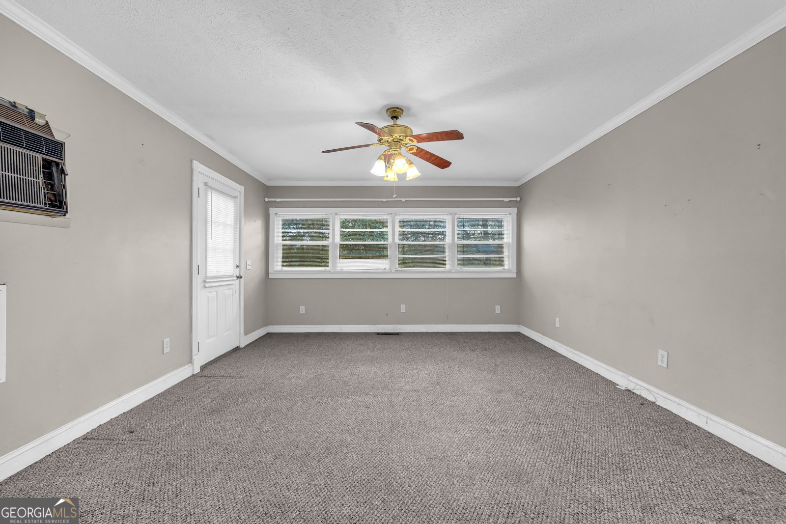490 College Street Royston - 34