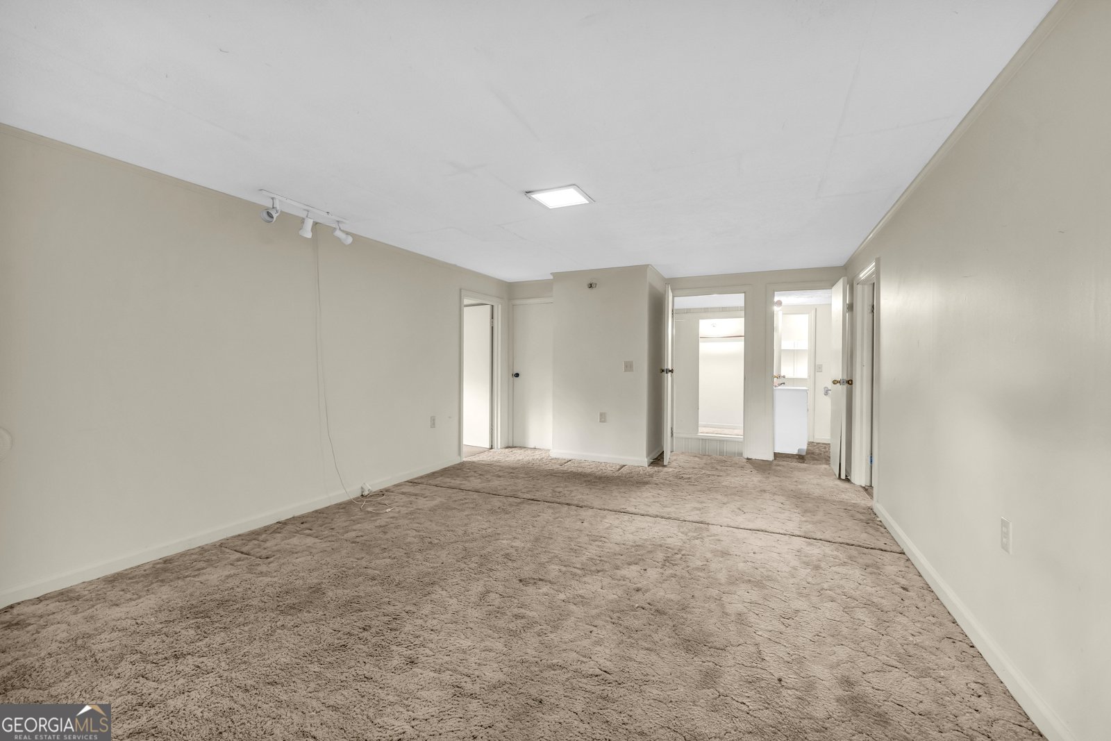 490 College Street Royston - 41
