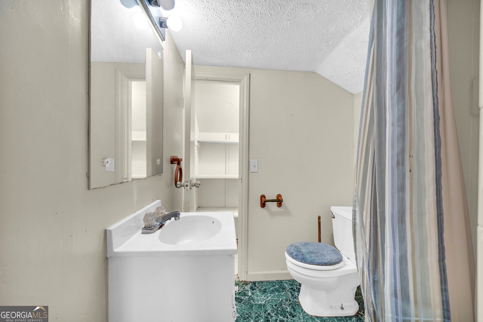 490 College Street Royston - 43