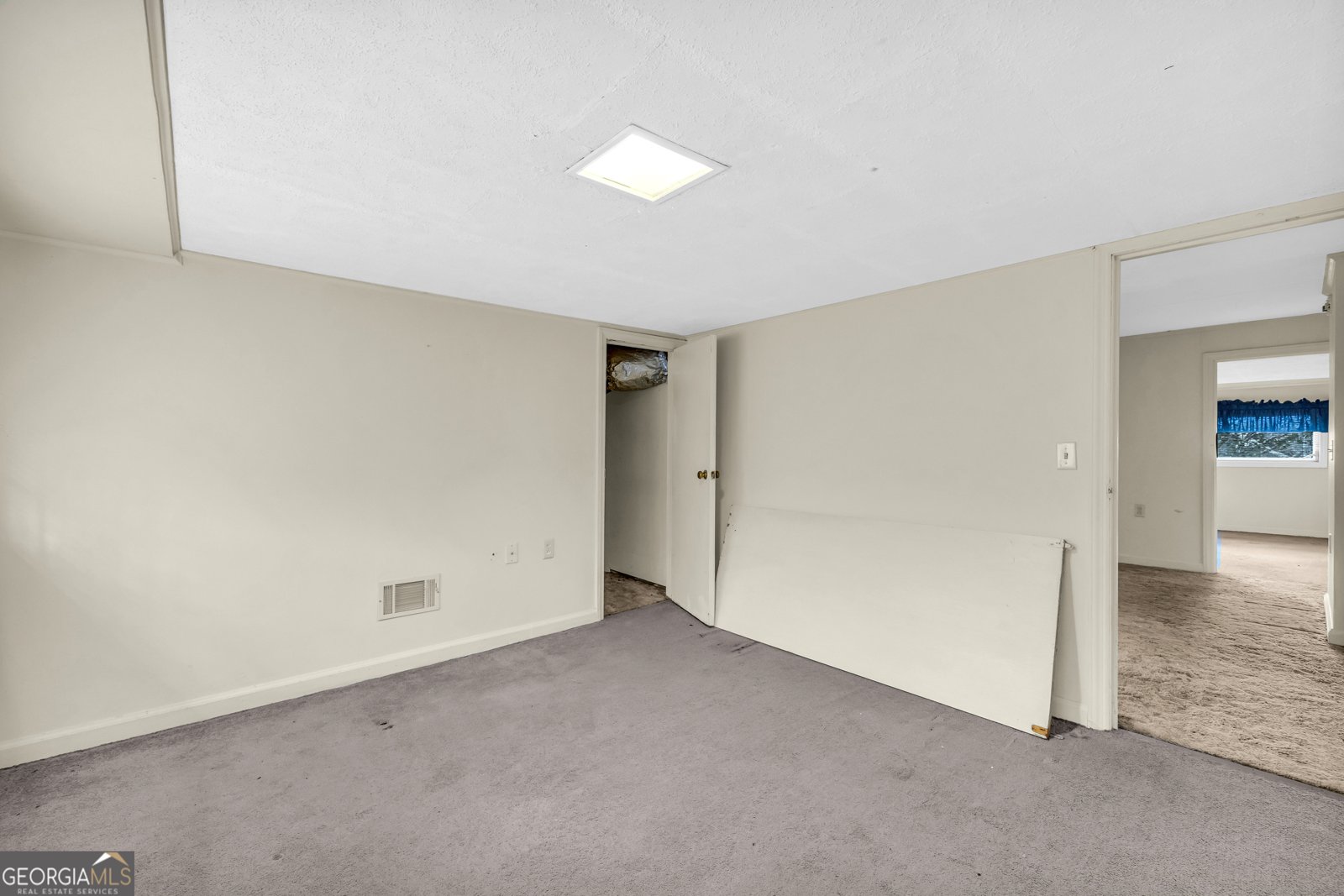 490 College Street Royston - 45