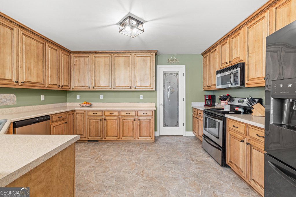 8238 Jackson Trail Road Hoschton - 27