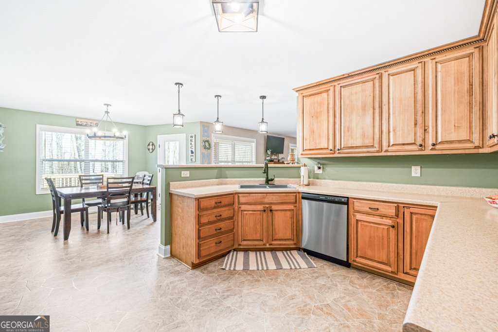8238 Jackson Trail Road Hoschton - 28