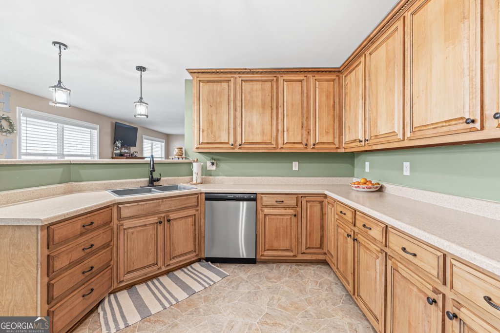 8238 Jackson Trail Road Hoschton - 29