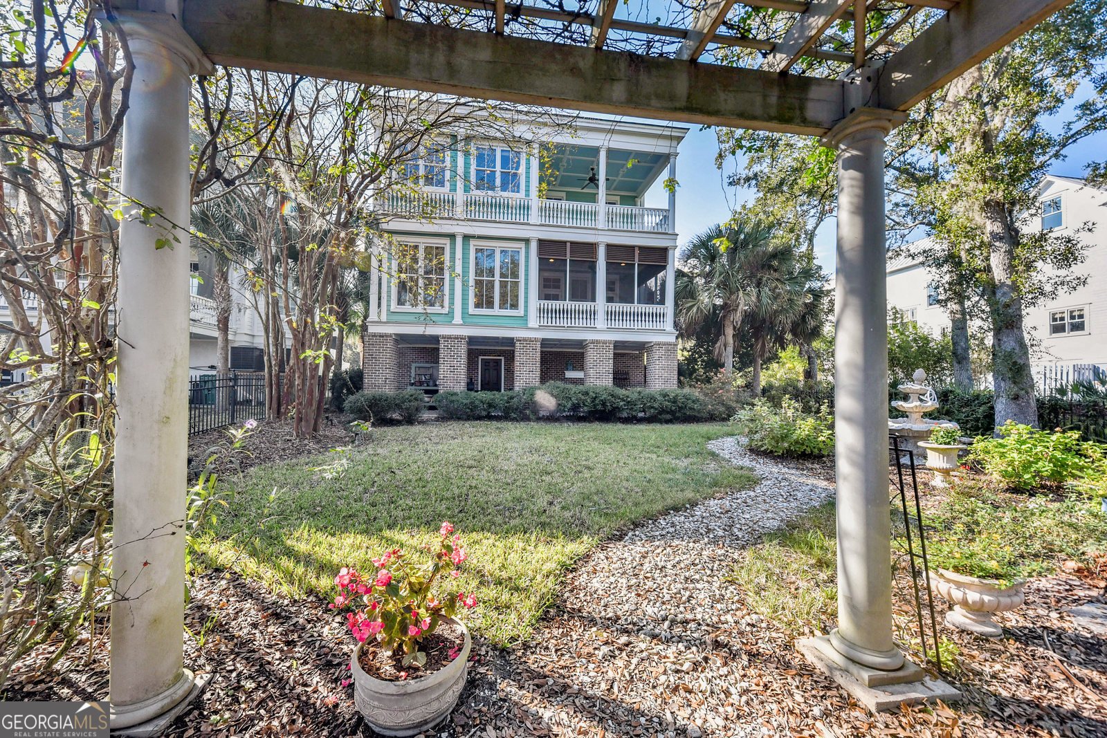 400 Charleston Way St. Marys - 45