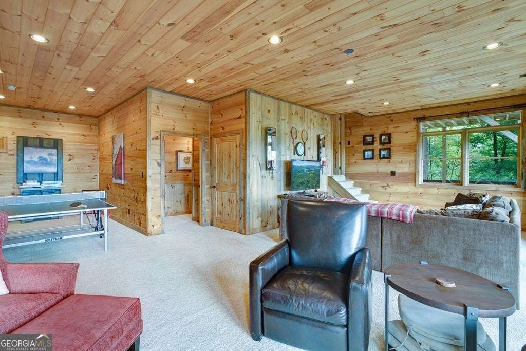 251 Ridge Circle Blue Ridge - 37