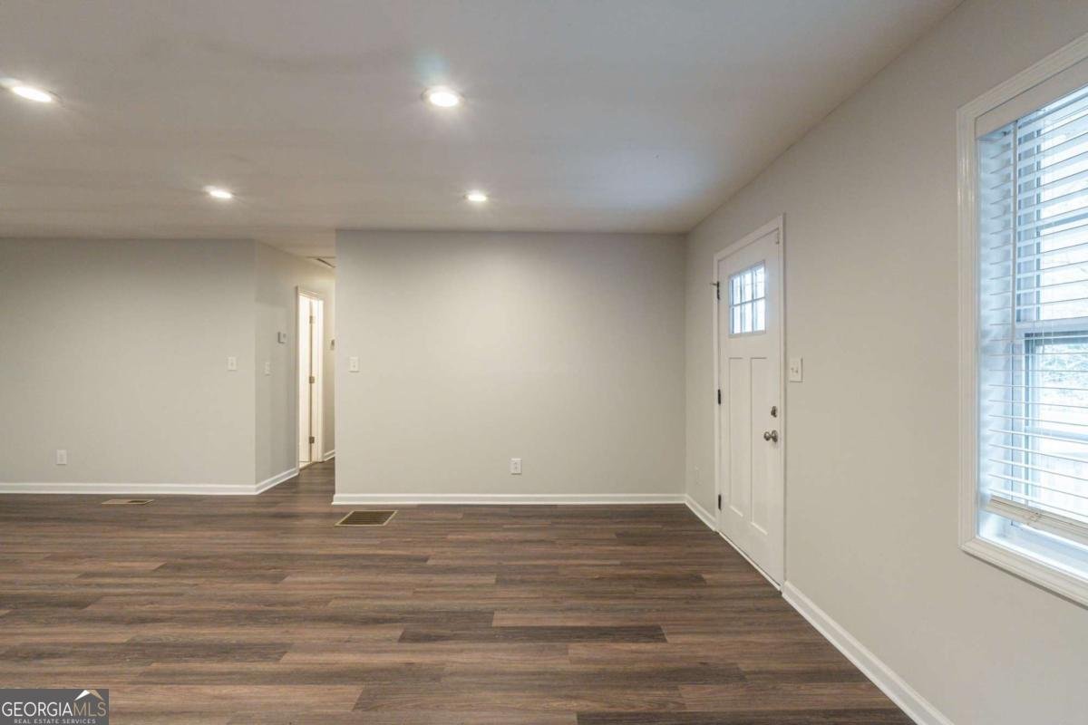 3881 Bonnie Lane Atlanta - 3