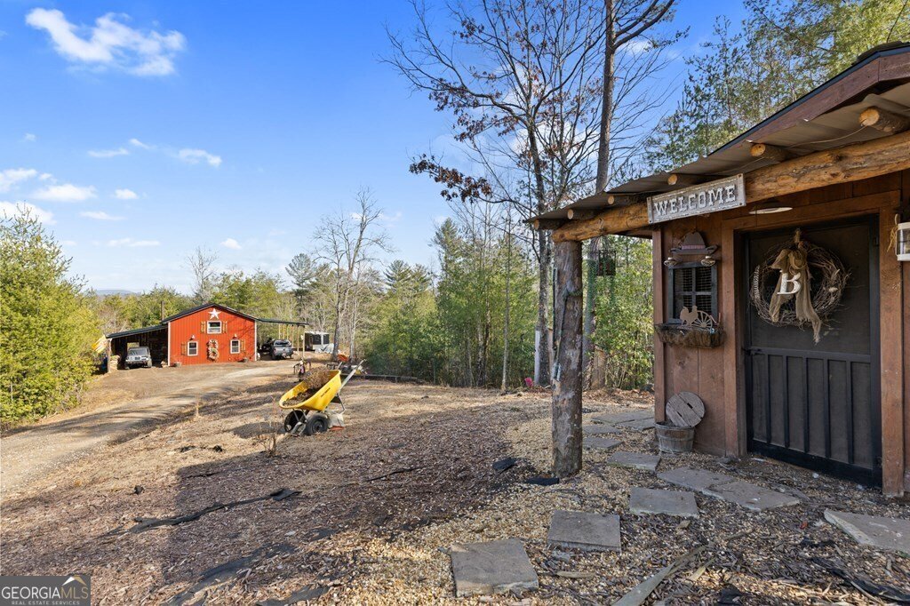 643 White Pine Road Mccaysville - 22