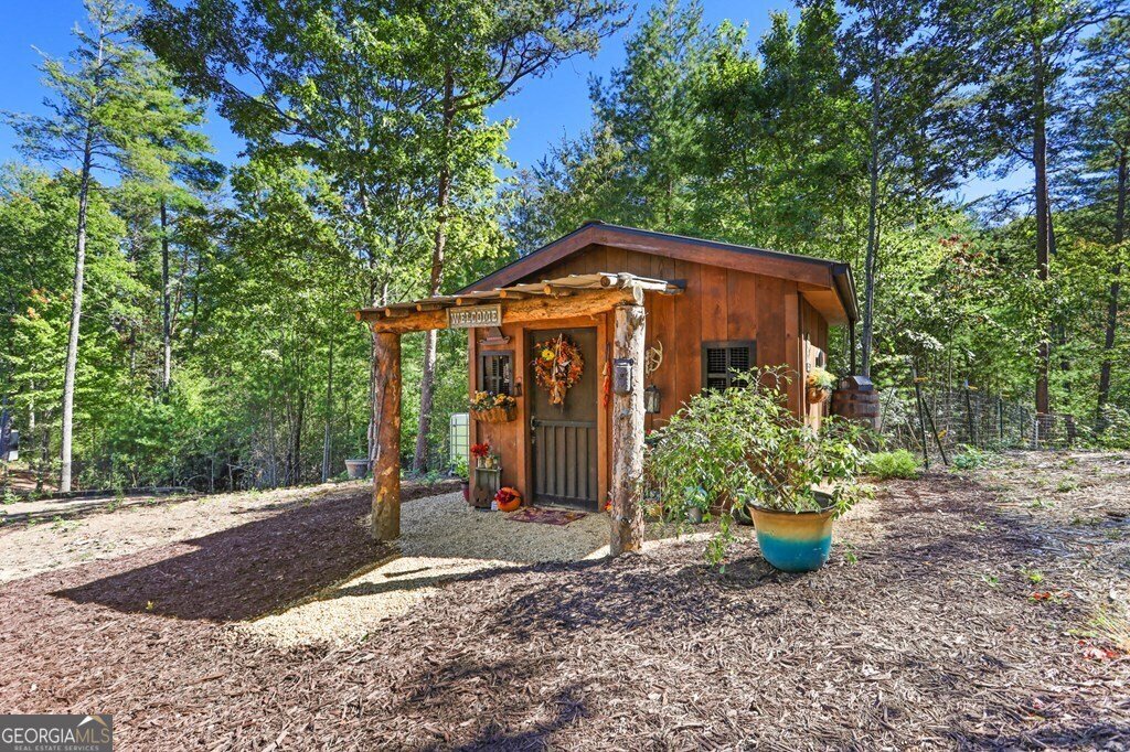 643 White Pine Road Mccaysville - 45