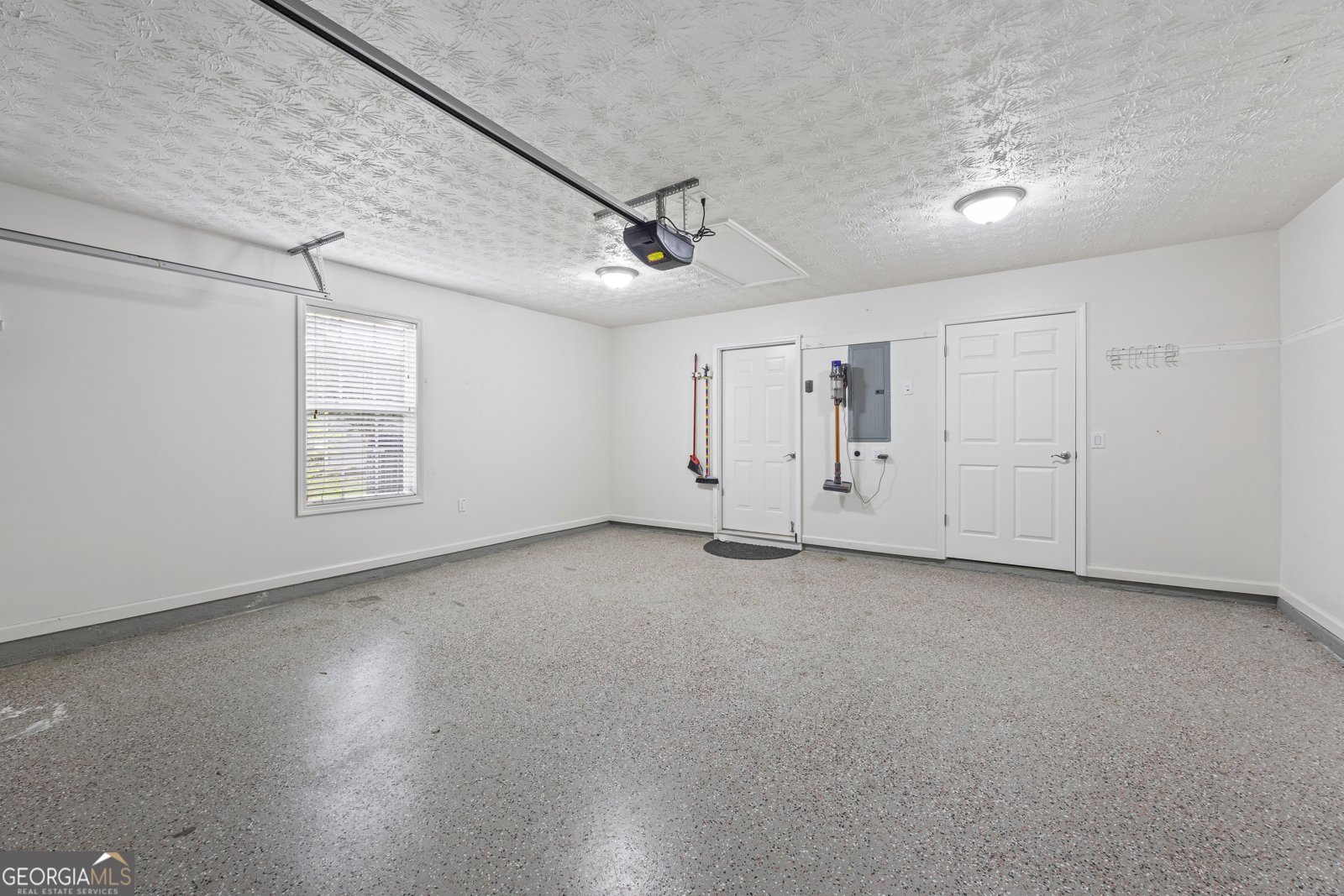 410 Mockingbird Drive Loganville - 27