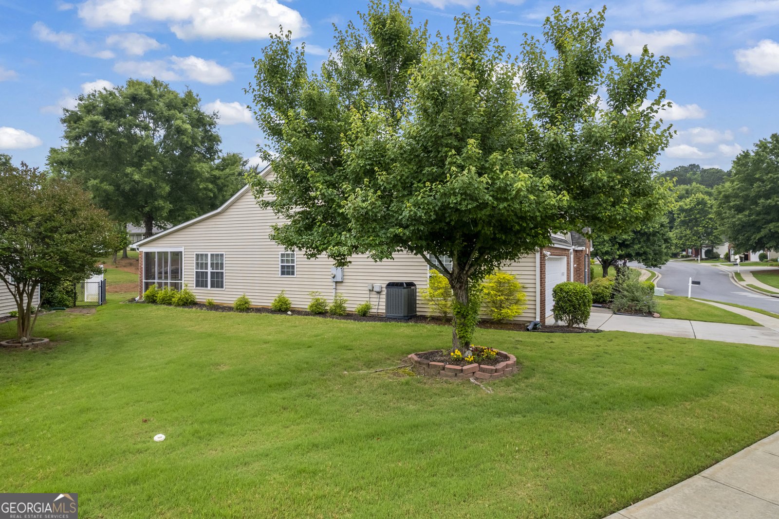 410 Mockingbird Drive Loganville - 32