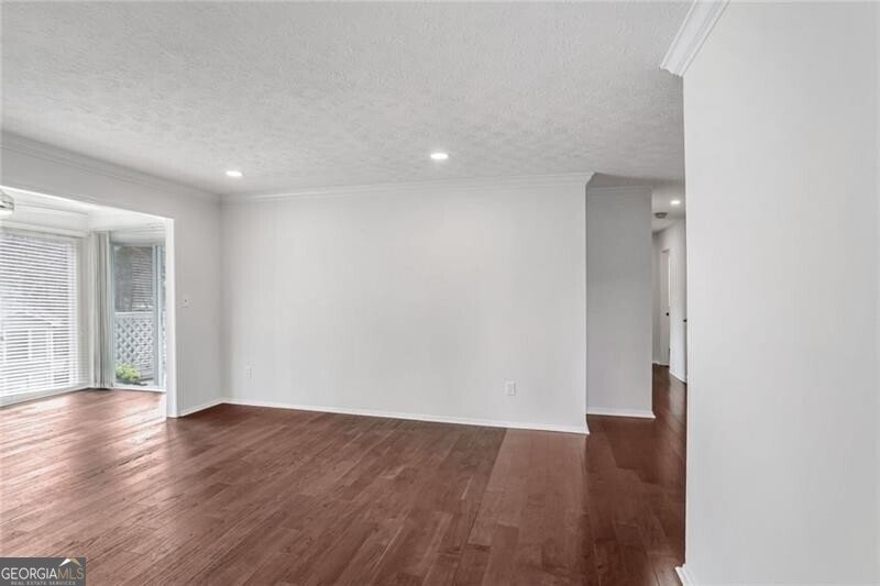 204 Natchez Trace Sandy Springs - 1