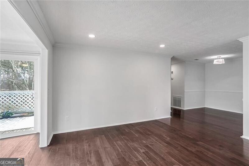 204 Natchez Trace Sandy Springs - 4