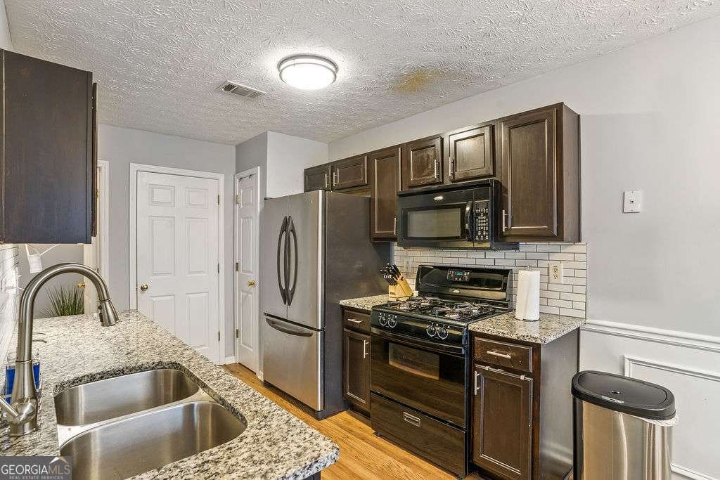 6336 Lake Valley Point Lithonia - 13