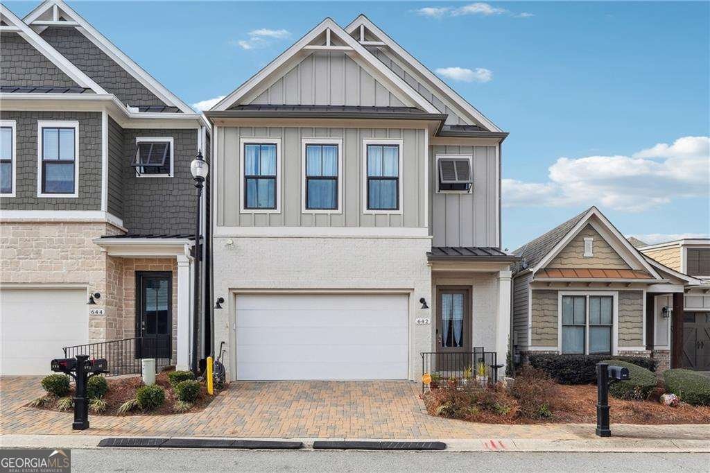 642 Stickley Oak Way Woodstock - 1